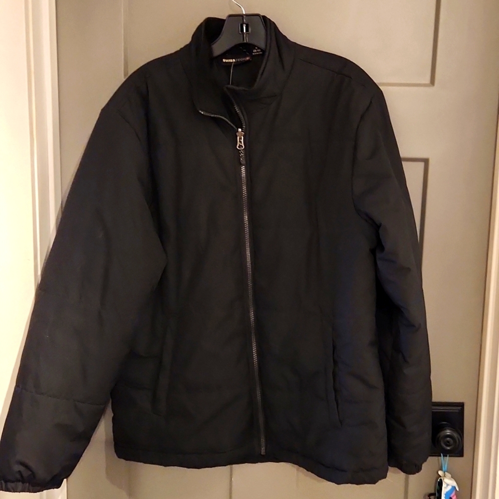 SWISS TECH PERFORMANCE GEAR BLACK MIDWEIGHT JACKET (Medium 38-40)